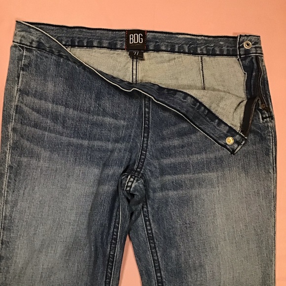 NWOT BDG Bell Bottom Blue Jean Size 27 - Picture 6 of 6